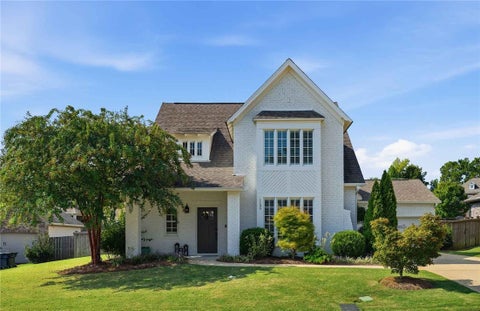 Photo of 1135 SOUTHRIDGE Court, Auburn, AL 36832 (MLS # 182181)