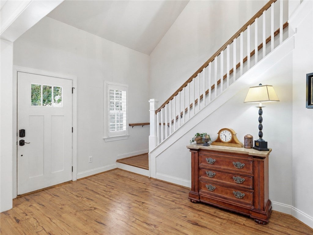 Photo of 1135 SOUTHRIDGE Court, Auburn, AL 36832 (MLS # 182181)