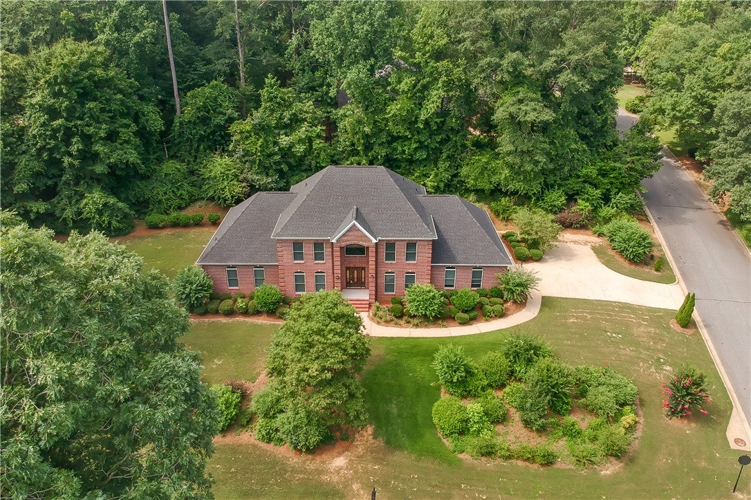 202 ASHETON Lane