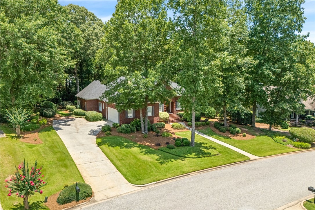 1421 CROSSING Way