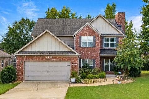 Photo of 4103 CHESHAM Drive, Opelika, AL 36801 (MLS # 182119)