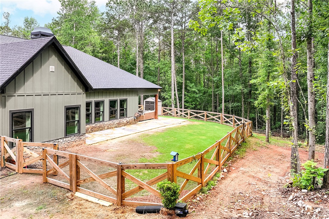 3940 LEE ROAD 183