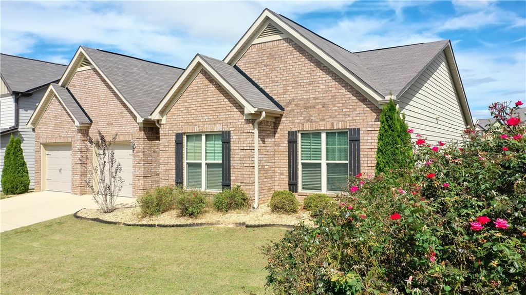 Photo of 1111 GWYNNE&#39;S Way, Opelika, AL 36804 (MLS # 176938)