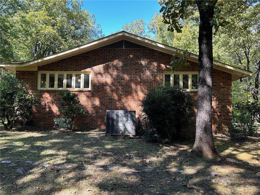 467 SOUTHVIEW Drive