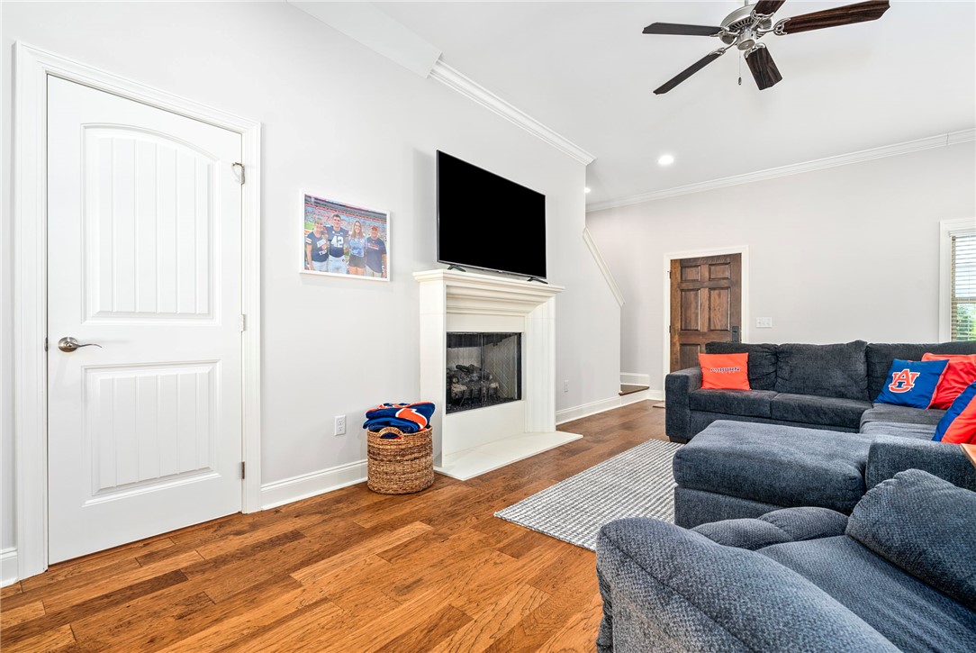 2252 PAM Circle