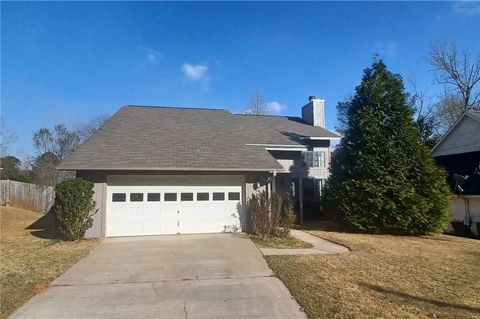Photo of 1156 OVERWOOD Court, Auburn, AL 36830 (MLS # 178211)