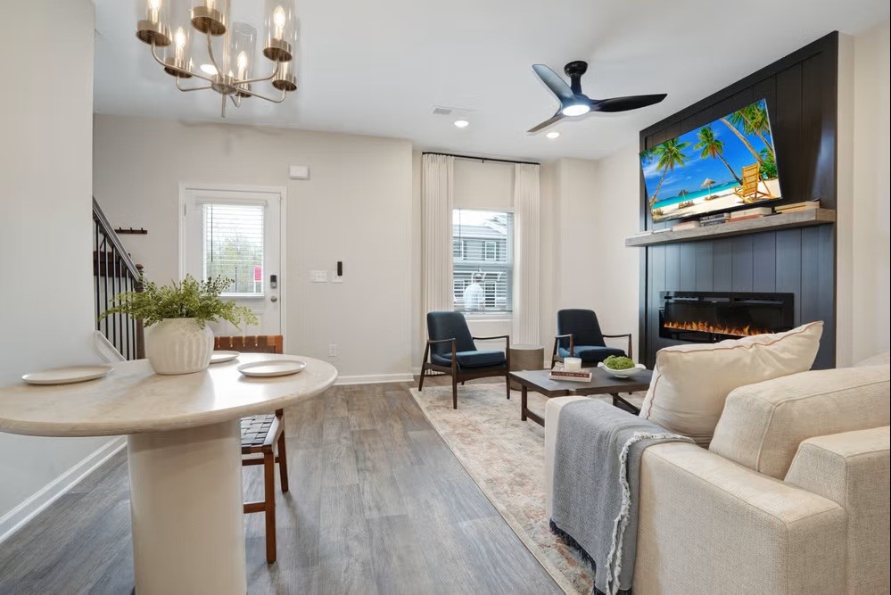 3269 HAMLET Drive 40