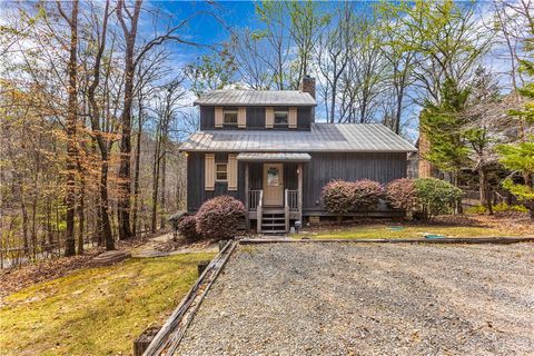 Photo of 51 FALLING WATER Circle, Dadeville, AL 36853 (MLS # 179601)