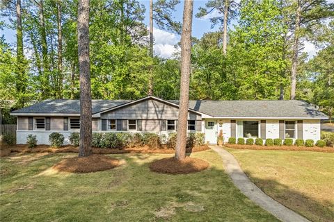 Photo of 1244 SANDERS Street, Auburn, AL 36830 (MLS # 180290)