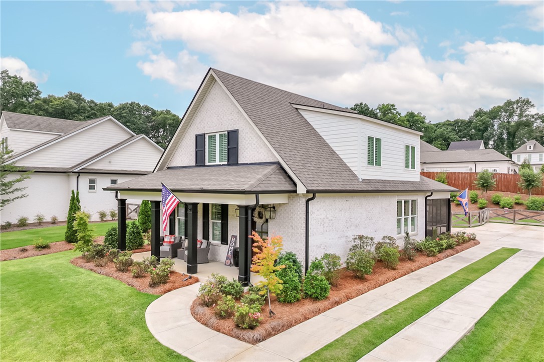 557 ARBOR Drive