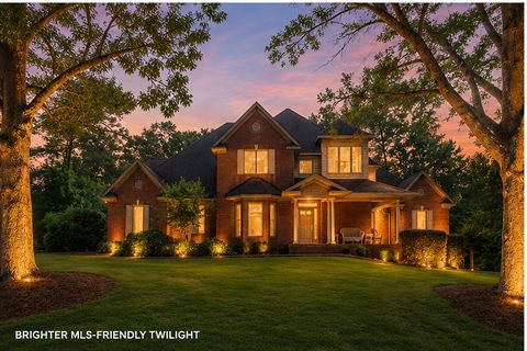 Photo of 537 NORFOLK Drive, Auburn, AL 36830 (MLS # 180973)