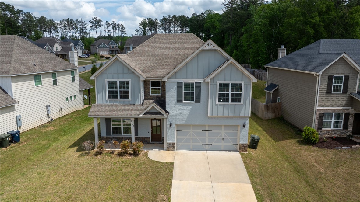 1004 DUNKIRK Circle