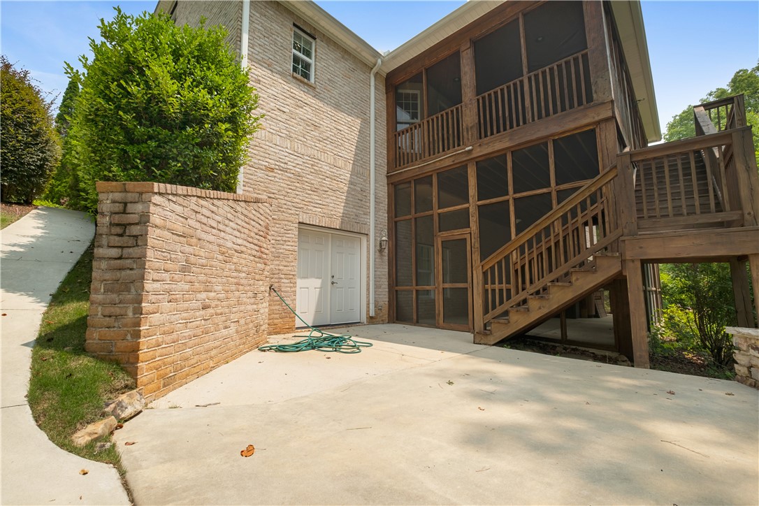 Auburn, Alabama 36830, United States, 6 Bedrooms Bedrooms, ,5 BathroomsBathrooms,Residential,Active,146829