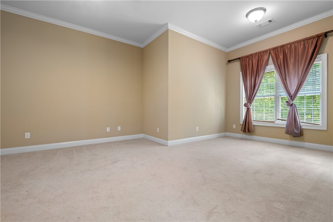 Auburn, Alabama 36830, United States, 6 Bedrooms Bedrooms, ,5 BathroomsBathrooms,Residential,Active,146829