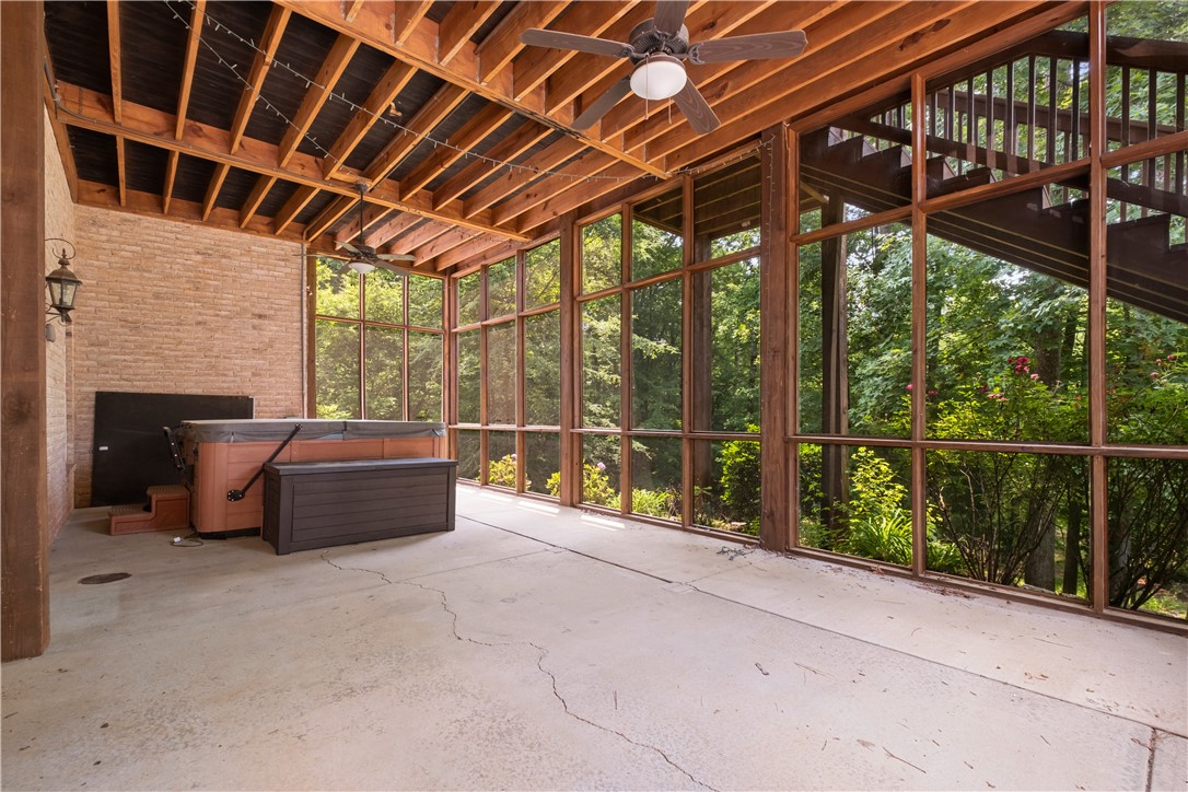 Auburn, Alabama 36830, United States, 6 Bedrooms Bedrooms, ,5 BathroomsBathrooms,Residential,Active,146829