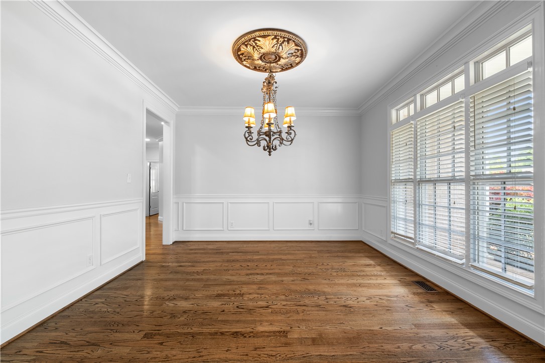 Auburn, Alabama 36830, United States, 6 Bedrooms Bedrooms, ,5 BathroomsBathrooms,Residential,Active,146829