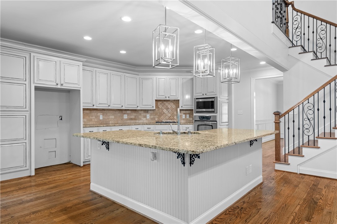 Auburn, Alabama 36830, United States, 6 Bedrooms Bedrooms, ,5 BathroomsBathrooms,Residential,Active,146829