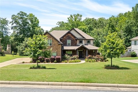 Photo of 2027 PRESERVE Drive, Auburn, AL 36879 (MLS # 176628)