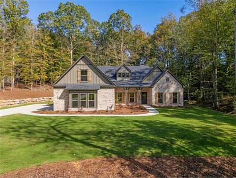 Photo of 854 SKI SPRAY Point, Opelika, AL 36804 (MLS # 174571)