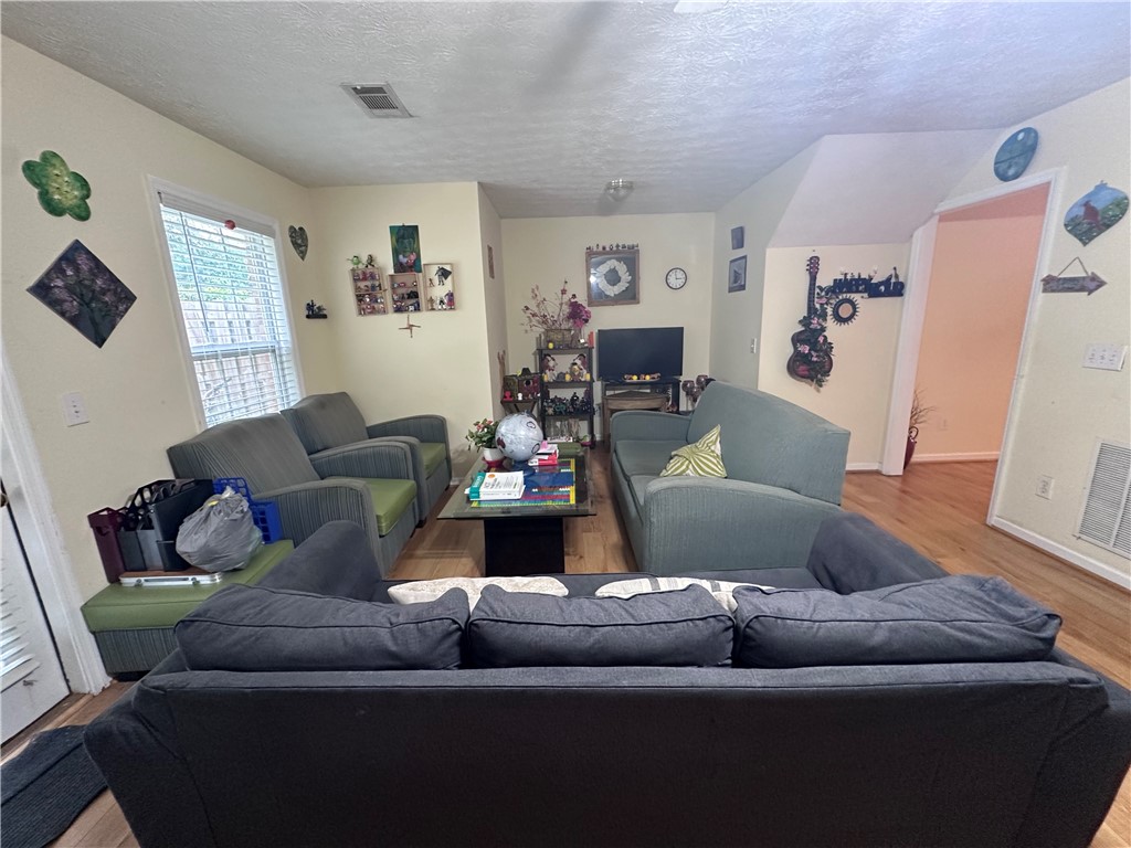 1477 N DONAHUE Drive 1308