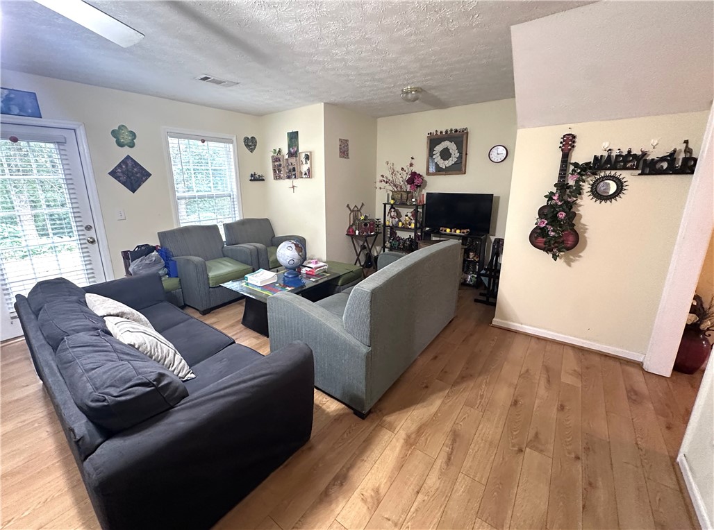 1477 N DONAHUE Drive 1308