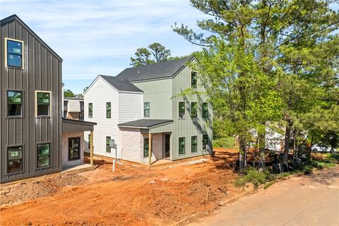 576 PRIDE Avenue Auburn AL 36830