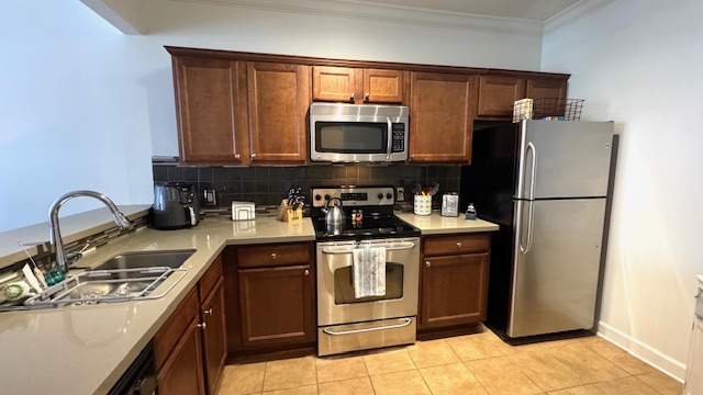 607 W GLENN Avenue 201