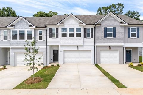 Photo of 1239 MCCOY Street, Opelika, AL 36801 (MLS # 180725)
