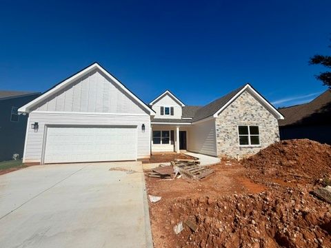 Photo of 1096 SAWYER Drive, Opelika, AL 36801 (MLS # 181123)