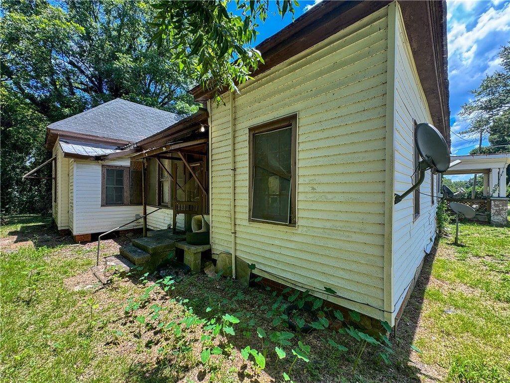 303 E NORTHSIDE Street