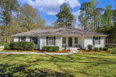 Photo of 677 SHERWOOD Drive, Auburn, AL 36830 (MLS # 179526)
