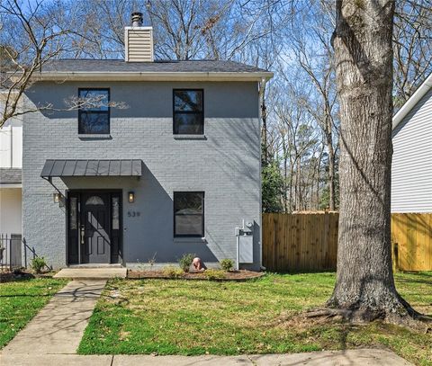 Photo of 539 N HERITAGE Court, Auburn, AL 36830 (MLS # 177962)