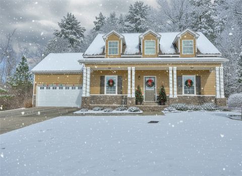 Photo of 2472 WATERSTONE Circle, Auburn, AL 36832 (MLS # 173099)