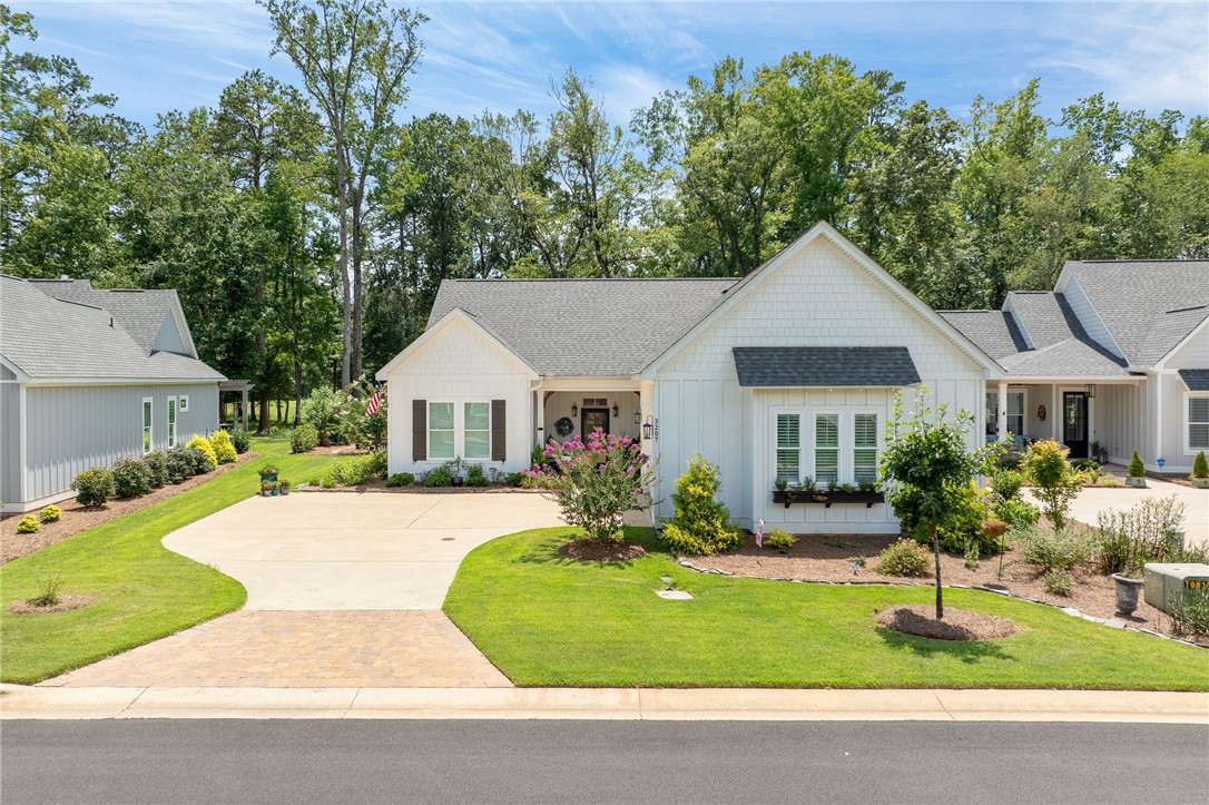 3207 EAGLE Trail