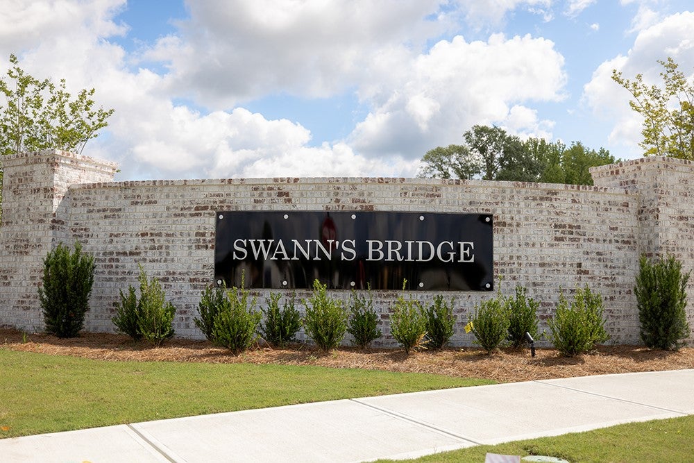 313 TUNDRA SWANN Lane