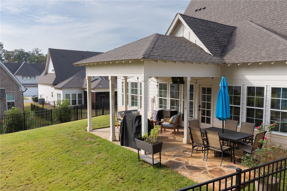 Auburn, Alabama 36832, United States, 3 Bedrooms Bedrooms, ,3 BathroomsBathrooms,Residential,Active,32593