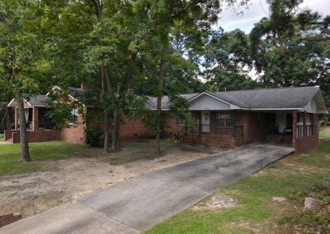 Photo of 1401 MAGNOLIA Street, Opelika, AL 36801 (MLS # 181738)