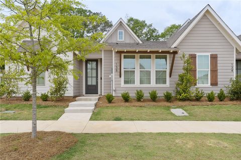 Photo of 138 SUMMER Street, Opelika, AL 36804 (MLS # 179973)