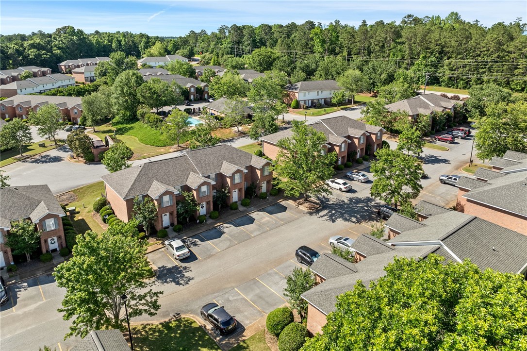 1477 N DONAHUE Drive 502