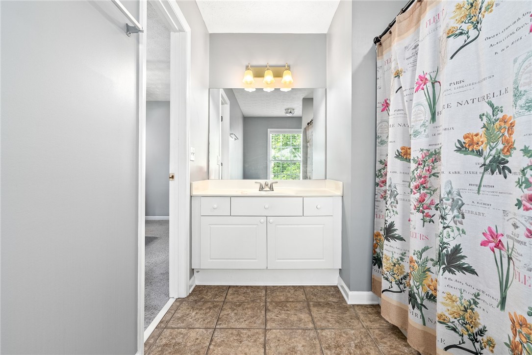 Auburn, Alabama 36830, United States, 2 Bedrooms Bedrooms, ,3 BathroomsBathrooms,Residential,Active,136718