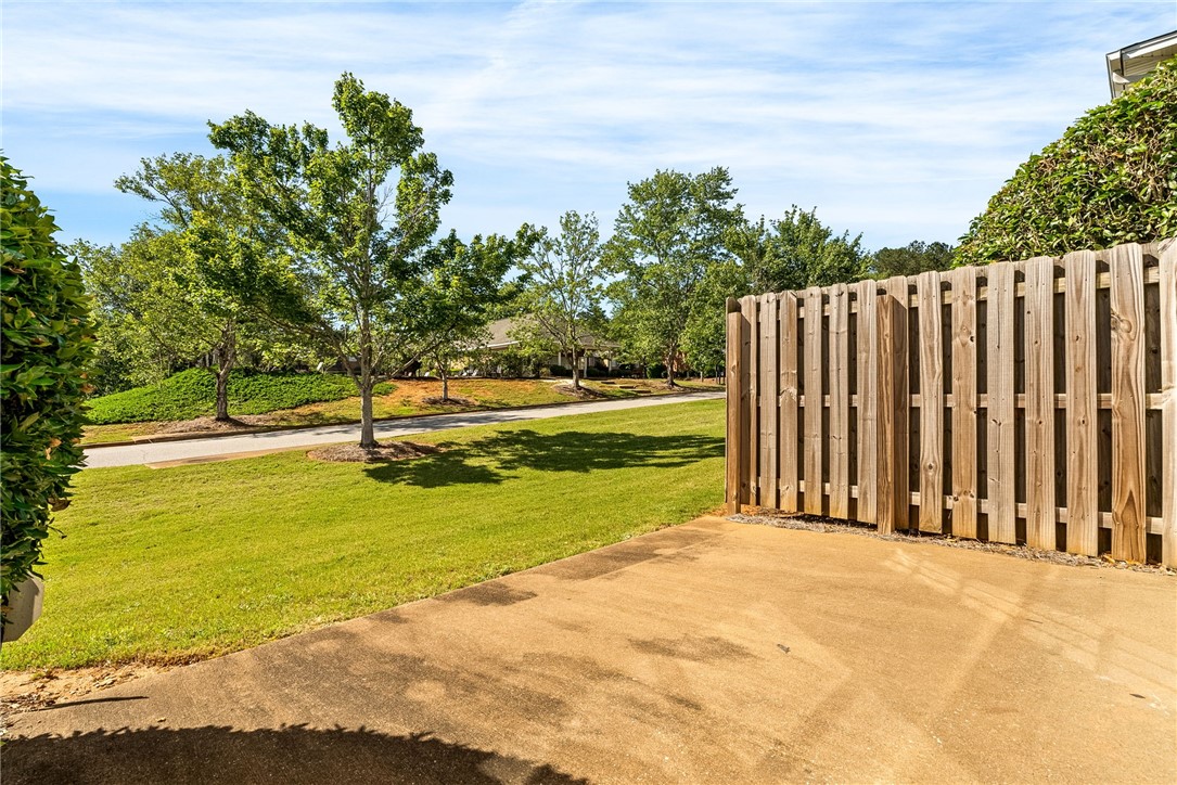 Auburn, Alabama 36830, United States, 2 Bedrooms Bedrooms, ,3 BathroomsBathrooms,Residential,Active,136718