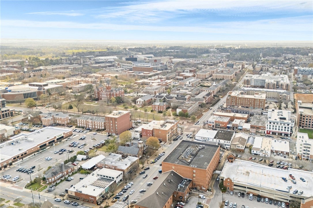 145 E MAGNOLIA Avenue 310