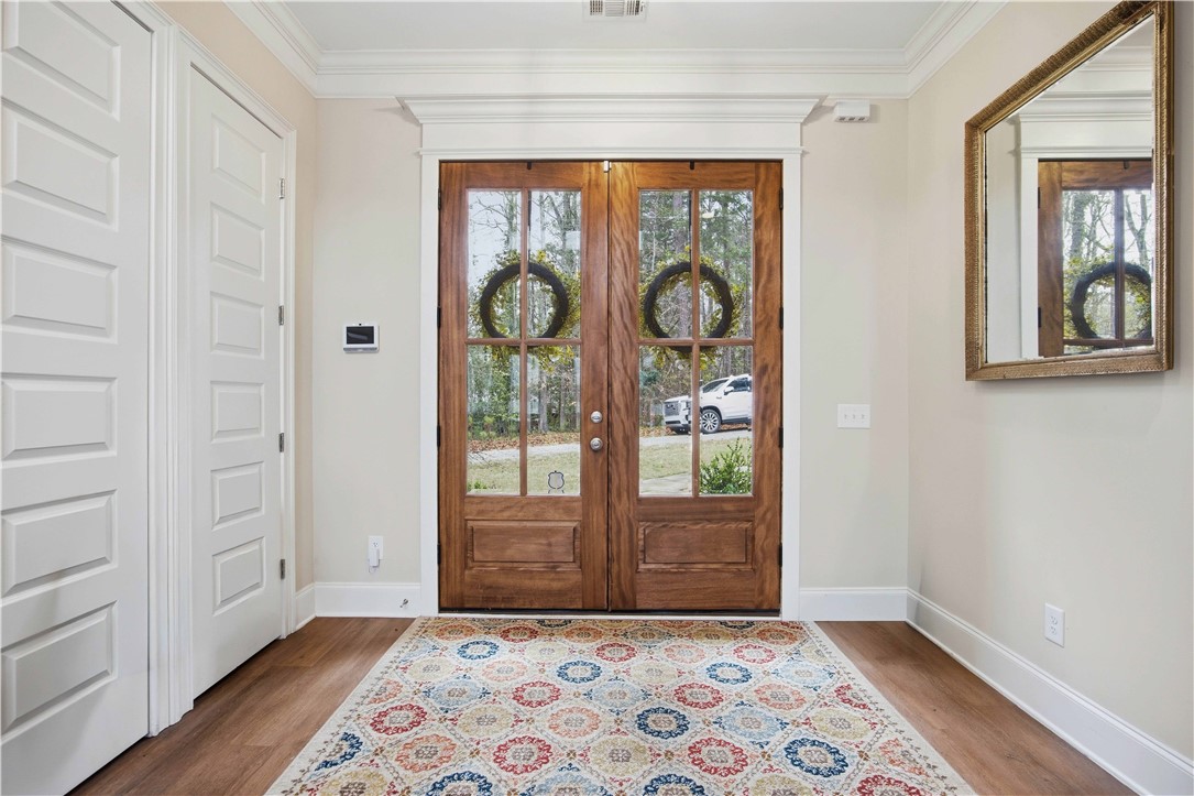 1077 LEE ROAD 370