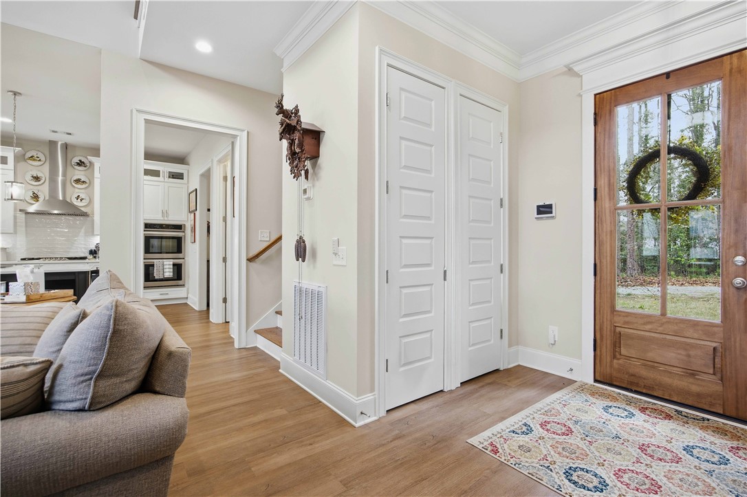 1077 LEE ROAD 370