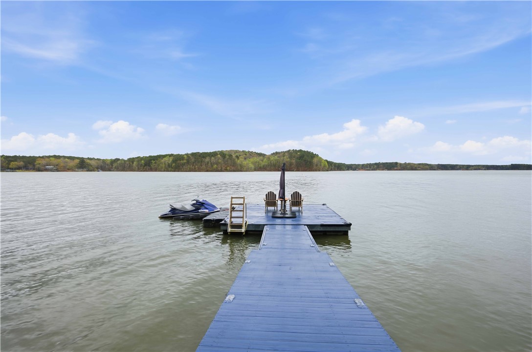 1077 LEE ROAD 370