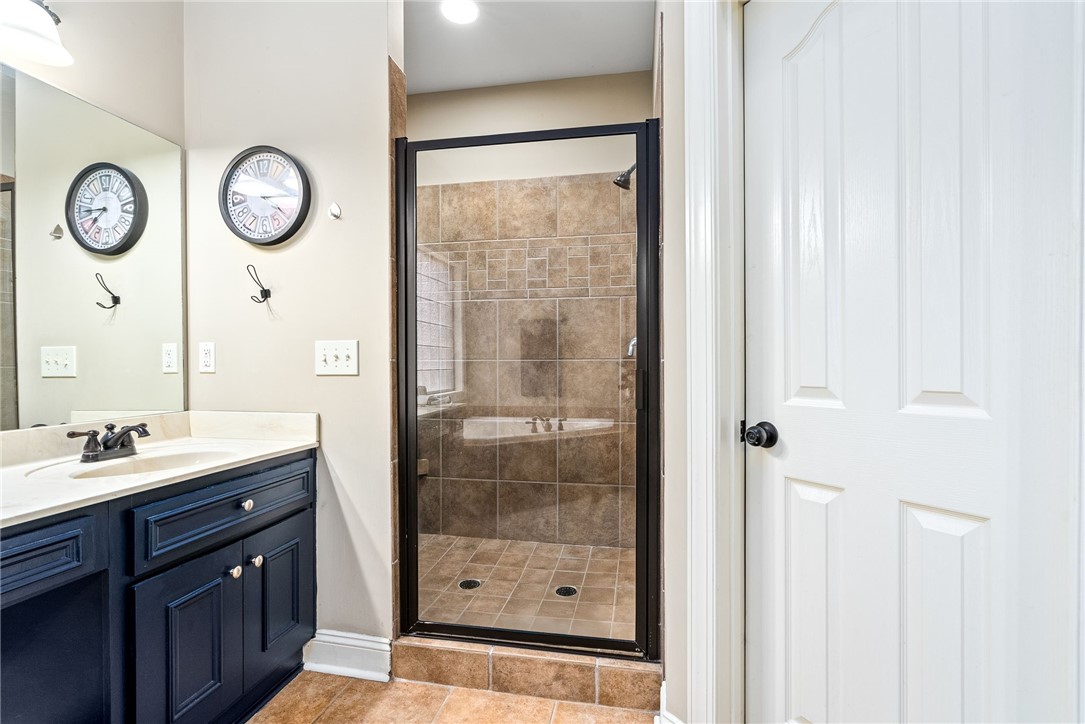 Auburn, Alabama 36830, United States, 4 Bedrooms Bedrooms, ,2 BathroomsBathrooms,Residential,Pending,91770