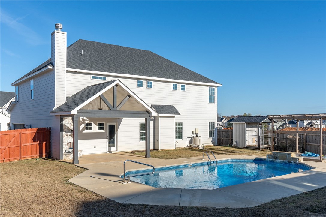 Opelika, Alabama 36804, United States, 5 Bedrooms Bedrooms, ,3 BathroomsBathrooms,Residential,Active,29005