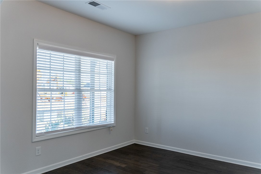 Opelika, Alabama 36804, United States, 5 Bedrooms Bedrooms, ,3 BathroomsBathrooms,Residential,Active,29005