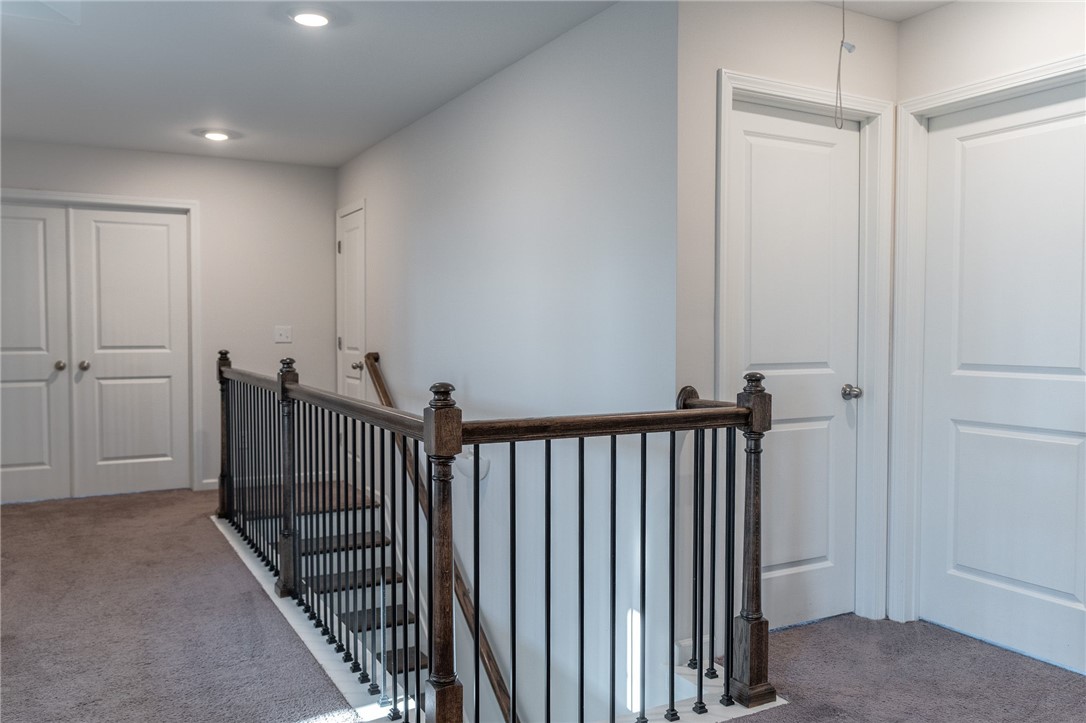 Opelika, Alabama 36804, United States, 5 Bedrooms Bedrooms, ,3 BathroomsBathrooms,Residential,Active,29005