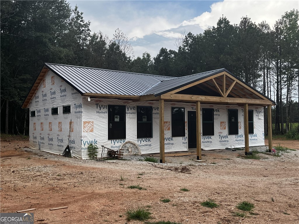 Photo 1 of 13 — 646 COUNTY ROAD 61, Roanoke, AL 36274